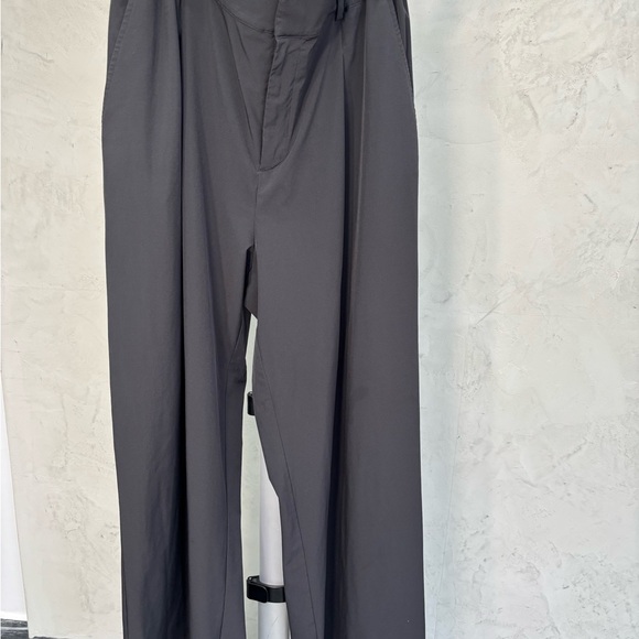 ALO Yoga Black Wide-Leg Pants - Picture 2 of 5